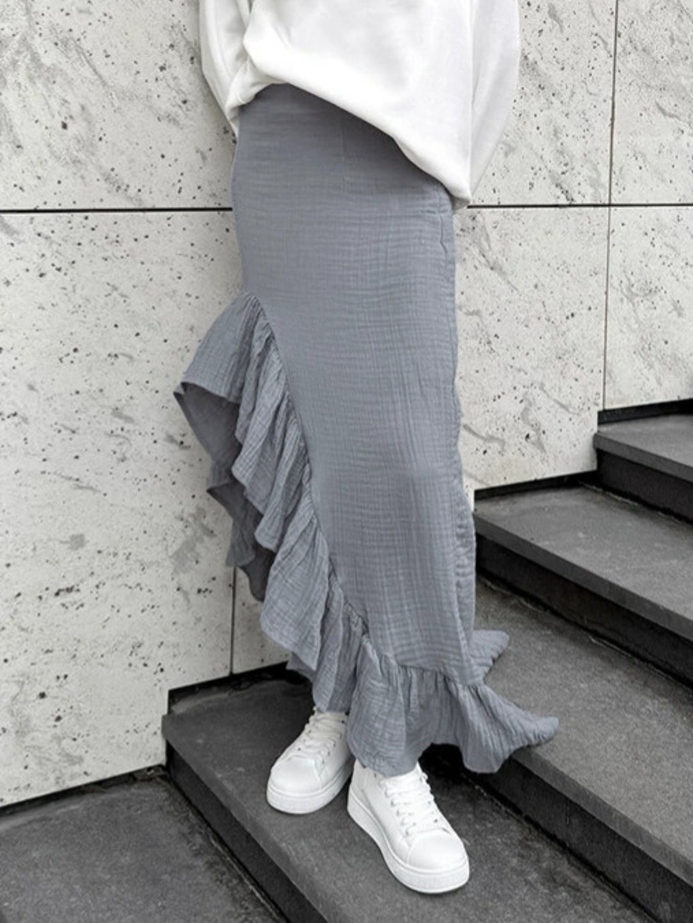 Forever 21 Gray Ruffled Asymmetric Long Skirt Fall